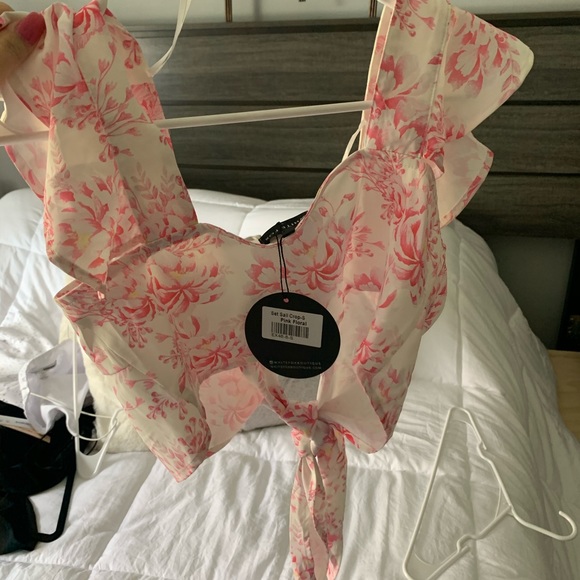 Top - Picture 2 of 2